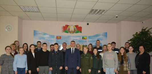 В Краснополье состоялась встреча руководства района с молодыми специалистами